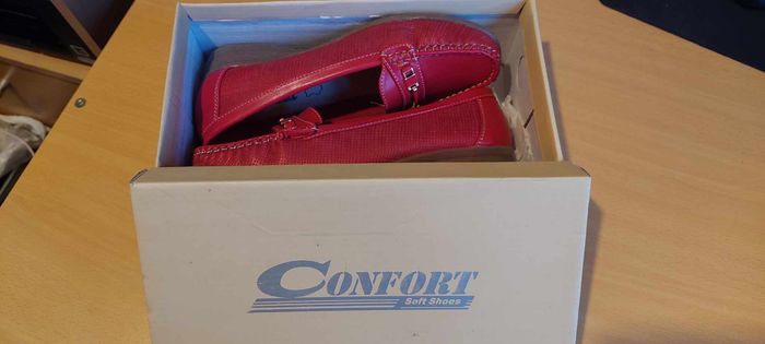 Beaux mocassins femme Confort Soft Shoes rouge 37 tout cuir neufs - photo numéro 9
