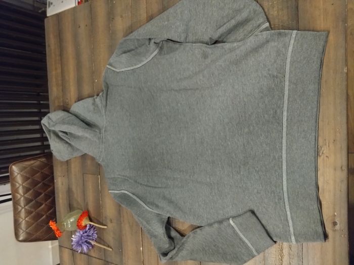 Sweat Hollister gris à capuche – Taille S 36 – Très bon état - photo numéro 4