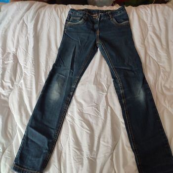 Jean 9 ans avec élastiques