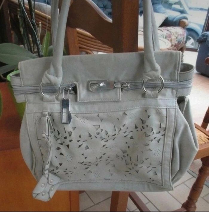 Sac à main beige fleurs