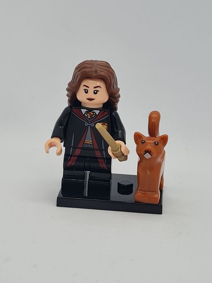 Minifigurine Hermione Granger MF0052