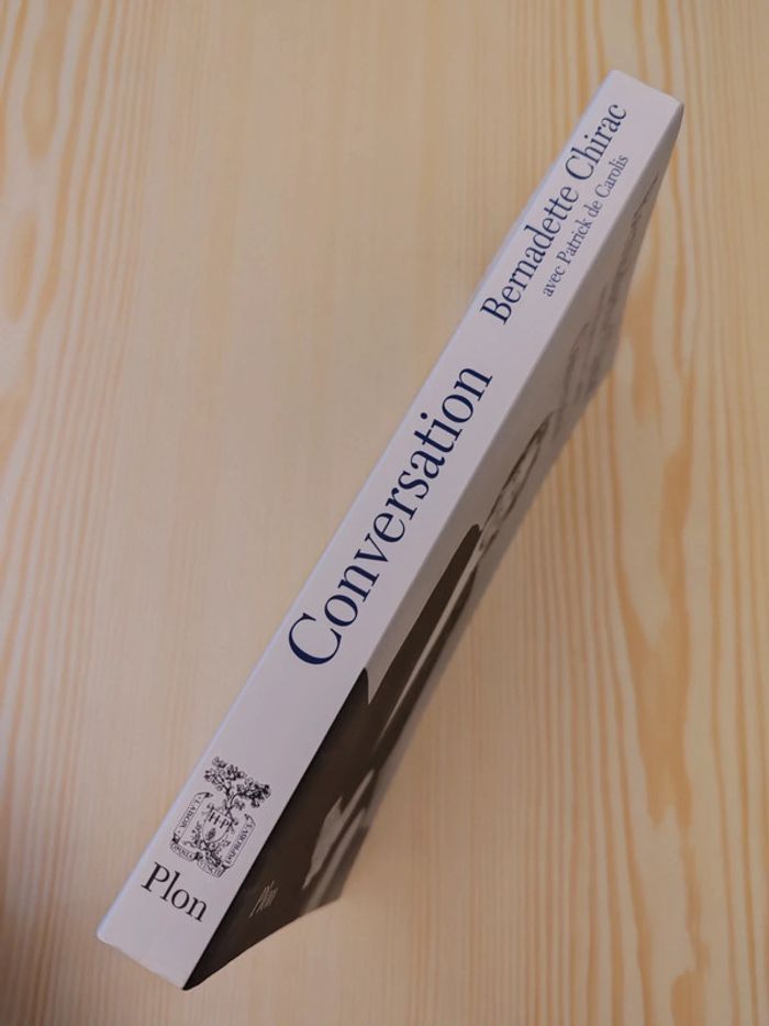 Bernadette Chirac 🌸 Conversation avec Patrick de Carolis - photo numéro 3