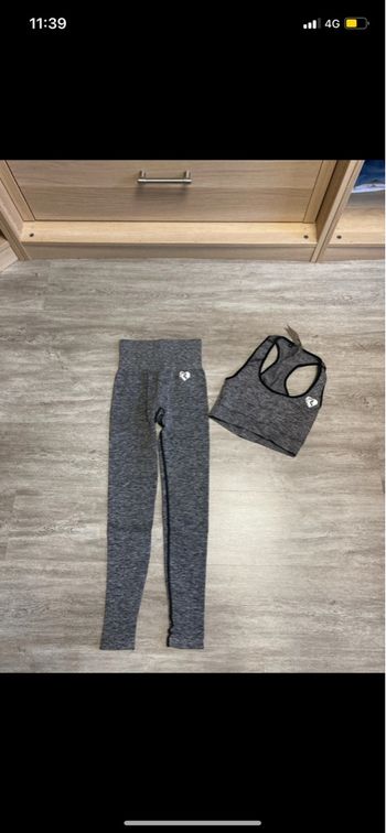 Ensemble de sport