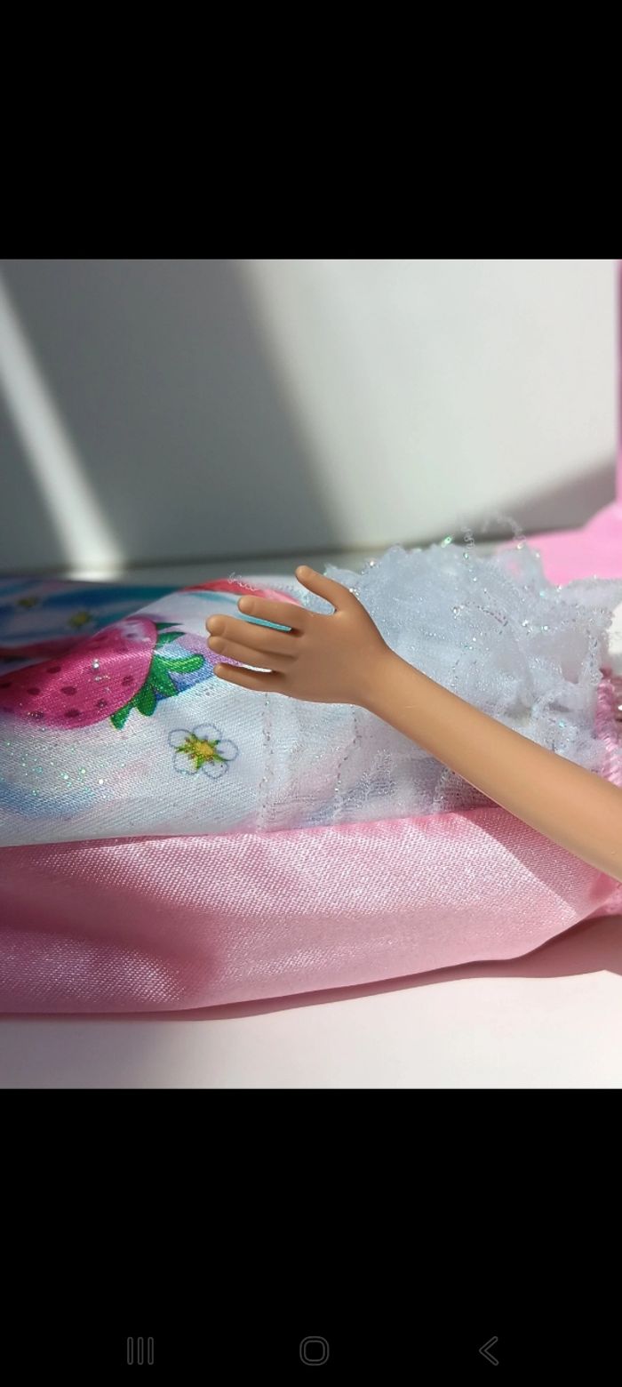 Poupée mattel Barbie Princesse Bonbons sons et lumières dyx28 Dreamtopia Sweetville Princess
Fonctionne piles non inclus - photo numéro 6