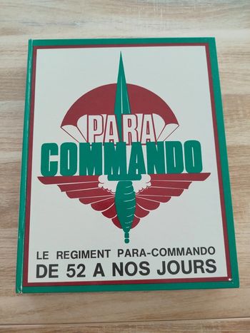 Livre le Régiment Para Commando de 52 à nos jours