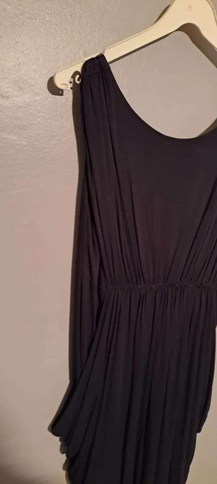 Robe noire manches courtes - Marque Kiabi Woman - Taille 42 - Très bon état. - photo numéro 13
