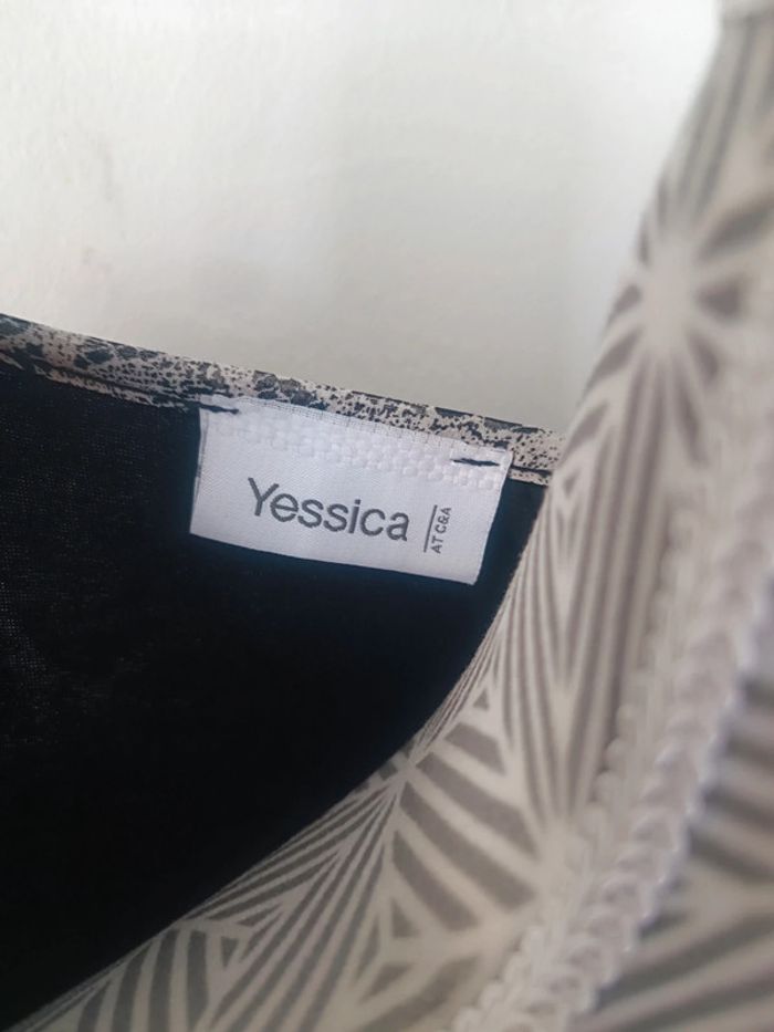 🌸 Tee shirt Yessica taille L - photo numéro 3