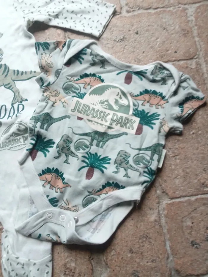 🌹pyjama universal 3-6 mois 68cm🌹 - photo numéro 2