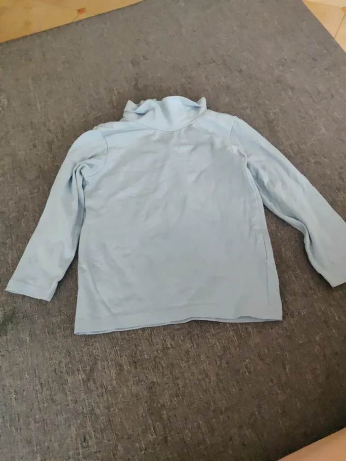 Pull col roulé