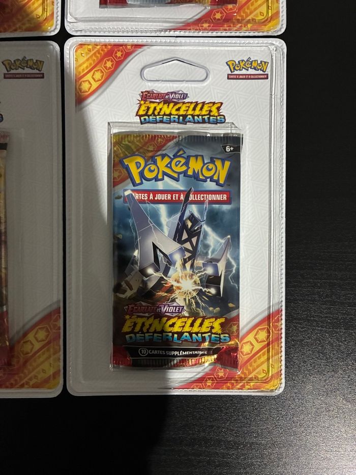 Artset Pokémon EV8 Étincelles Déferlantes avec opercules en Français - photo numéro 5