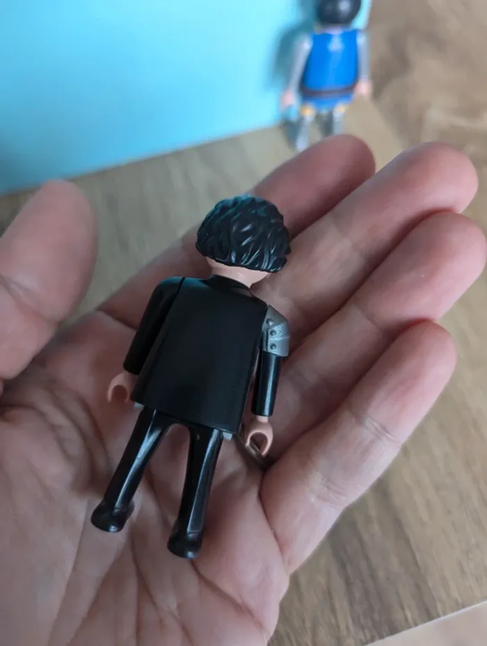 Lot de 4 figurines playmobil super 4 - photo numéro 8