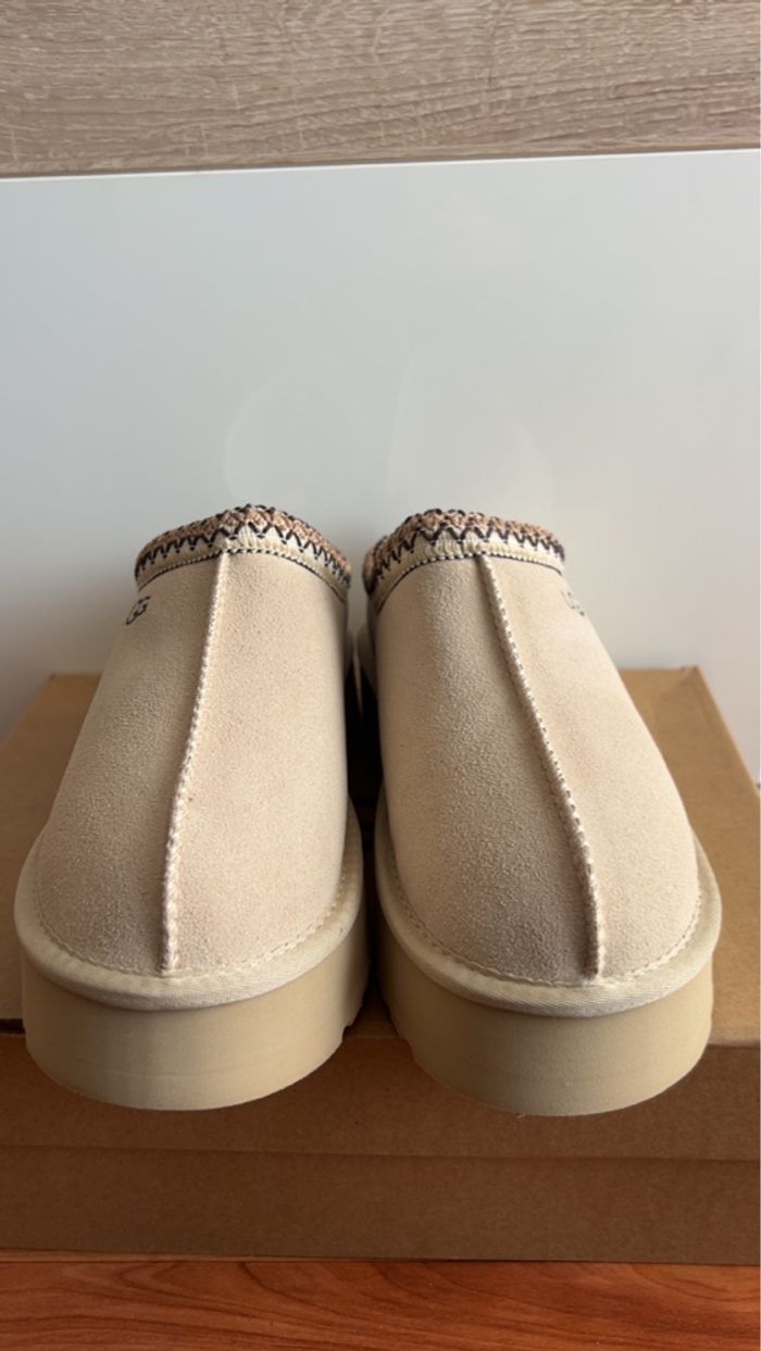 Ugg tazz man taille 38 - photo numéro 1