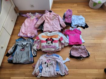 Lot vêtements fille 4-5 ans