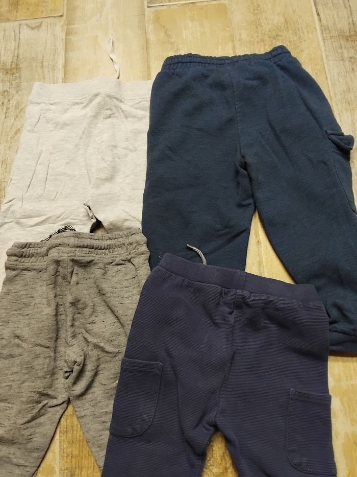 Lot de 4 joggings taille 3 ans garçon - photo numéro 2