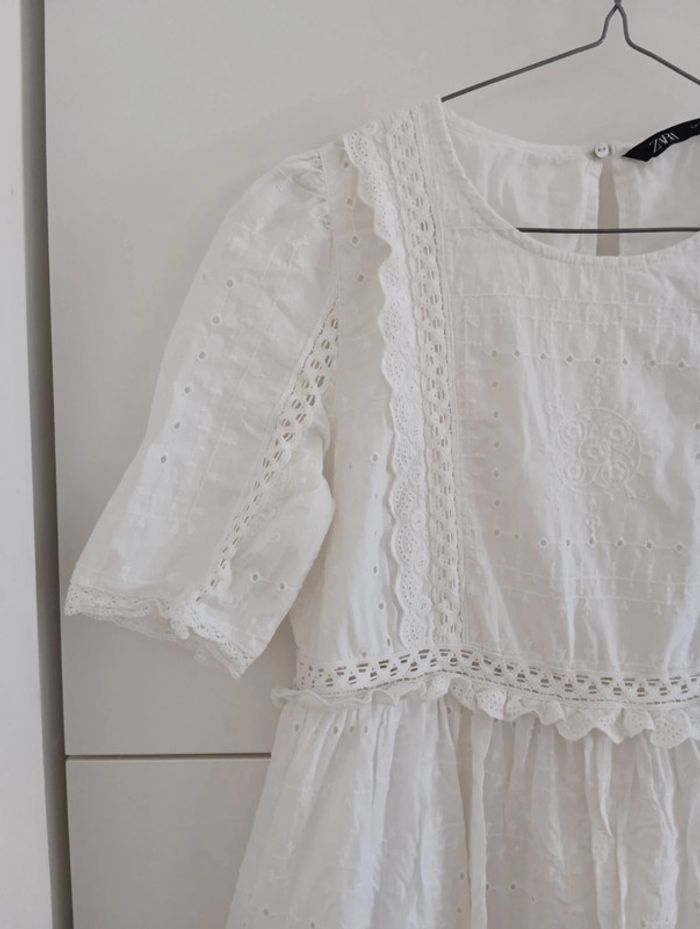 Robe tunique blanche Zara dentelle et broderie anglaise taille s - photo numéro 2