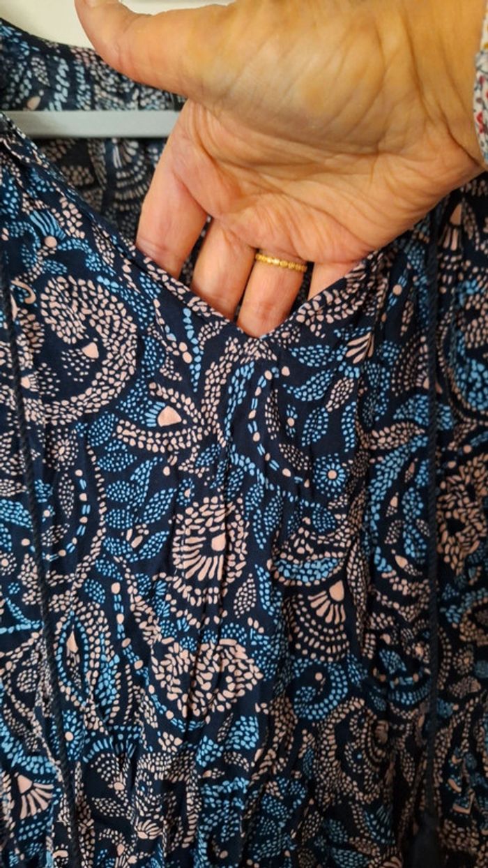 Blouse bleu marine à motifs - C&A - photo numéro 3