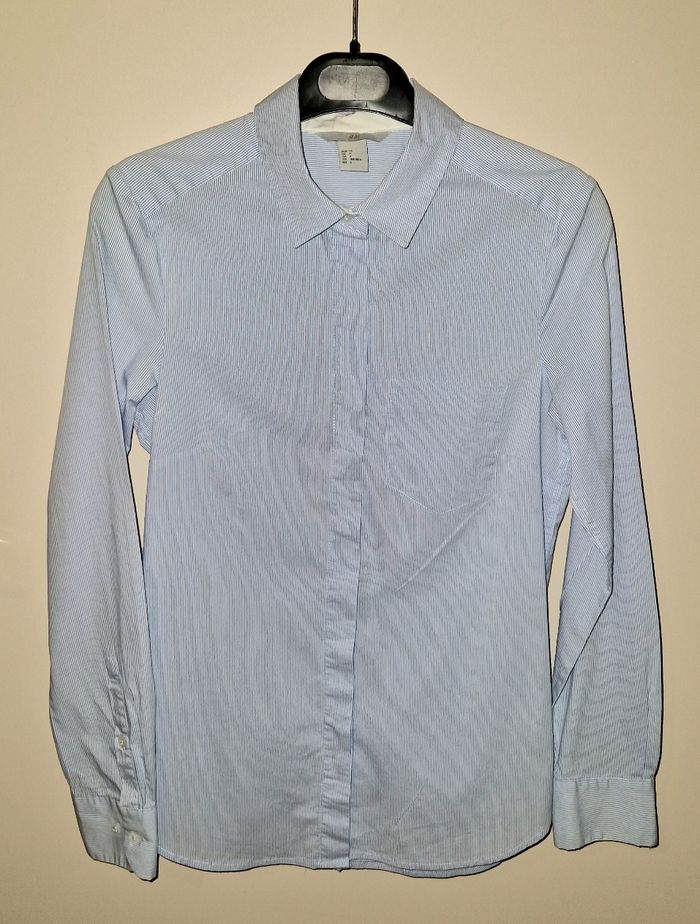 Chemise rayée bleu clair et blanche 34 neuve