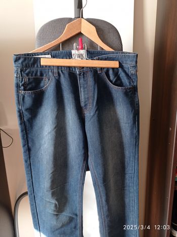 jean bleu de chez OWK taille 44 ref 144 B8