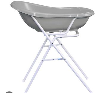Baignoire sur pied prémaman