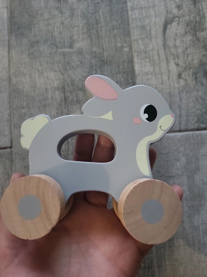 Jouet e. Bois à roues lapin Neuf - photo numéro 2