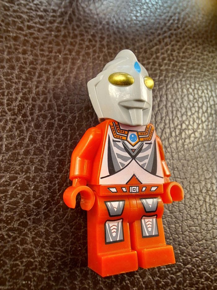 Figurine Lego compatible Ultraman - photo numéro 3