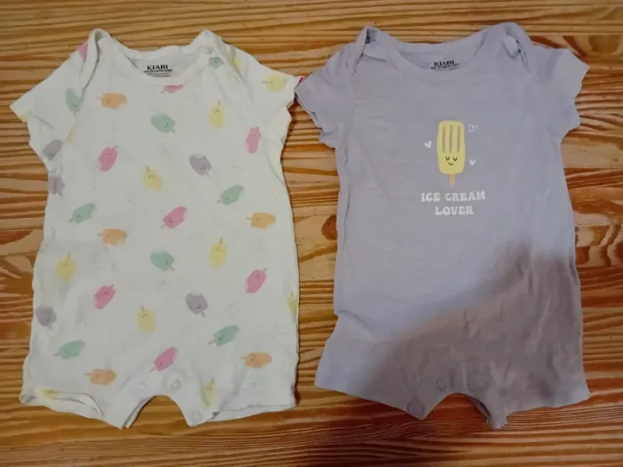 Gros lot de vêtements été fille, barboteuses, combishort, tee-shirt et shorts - photo numéro 14