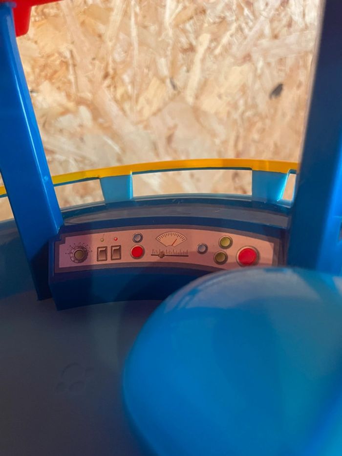 Idée Cadeau 🎁 Tour de Controle Spin Master Pat Patrouille avec blason sonore et lumineux - photo numéro 9