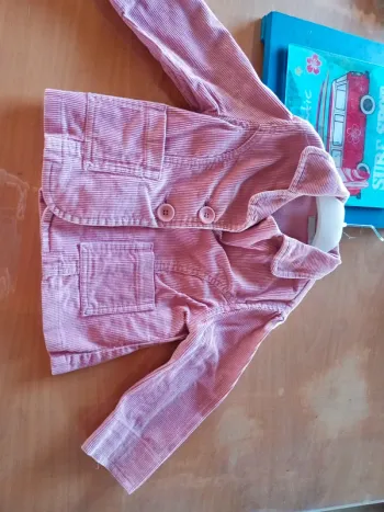 Veste effet velours 92 cm rose très bon état printemps automne