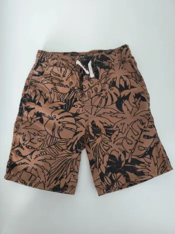 Short motif feuilles