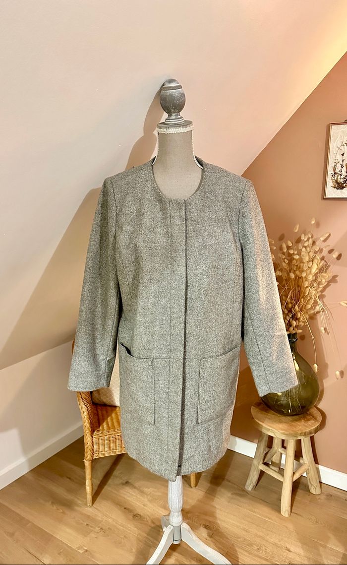 💜 Veste longue grise camaïeu taille 38/40 💜 - photo numéro 2