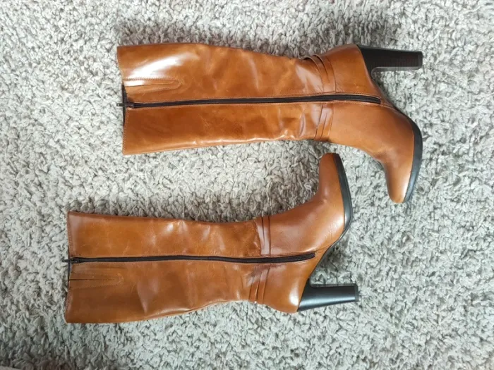 Bottes caramel tout cuir, état parfait - photo numéro 3