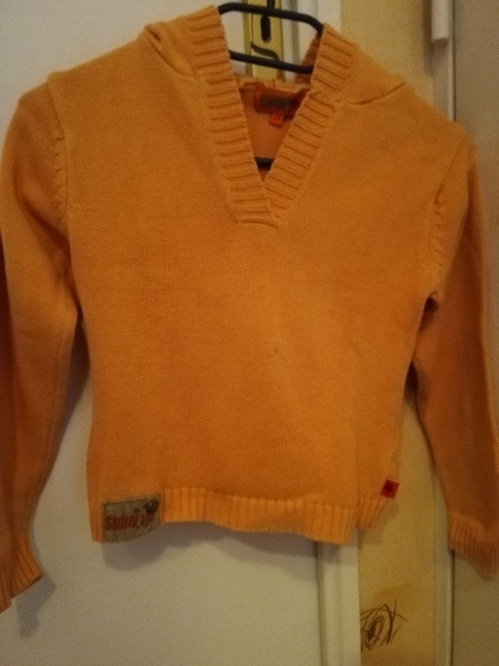 Pull avec capuche 8 ans - photo numéro 3