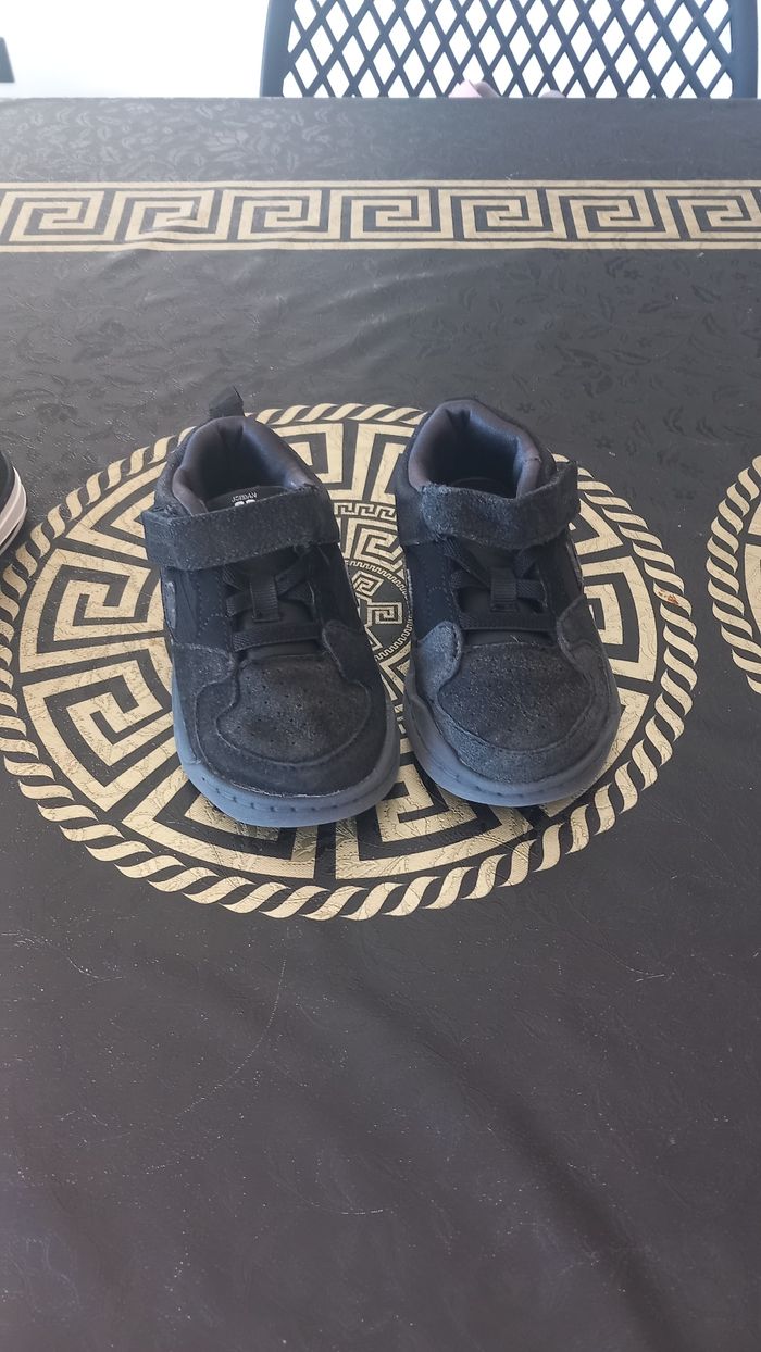 Baskets jordan pointure 23.5