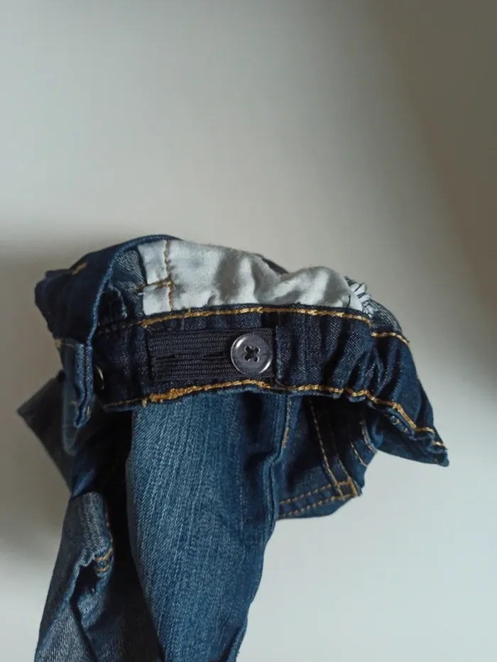 Short jean 6 mois - photo numéro 3
