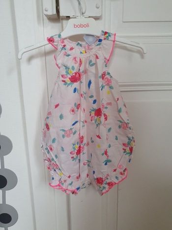 Bodie en tissu fleuri petit bateau taille 6 mois neuf