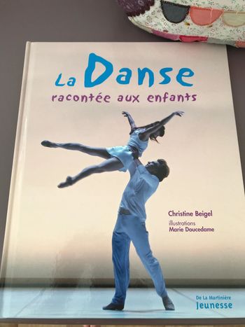 Livre la danse racontée aux enfants