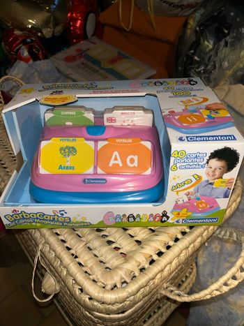 Jeu éducatif clementoni les barbapapa neuf sons lettres etc