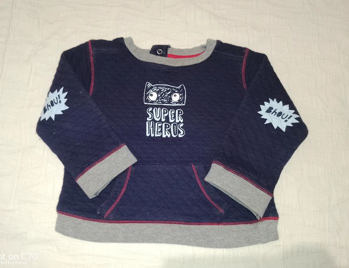 Tissaia pull bleu marine super hero