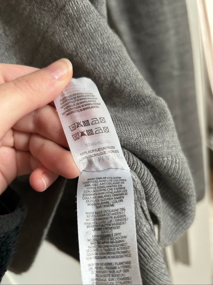 Pull gris uni Col V Homme Primark Tailles M-L - photo numéro 6