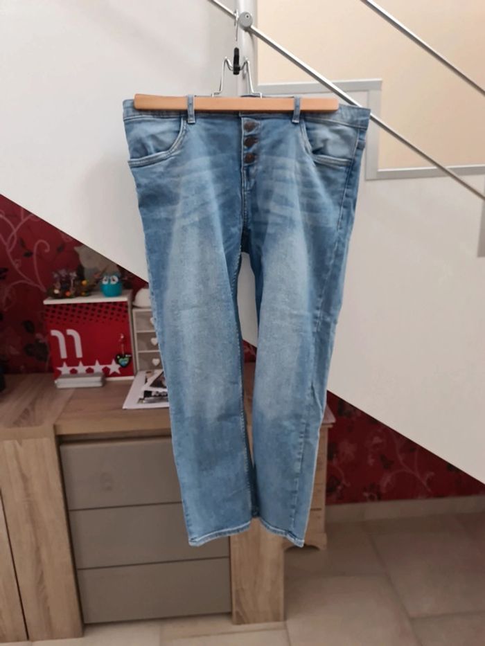 Pantacourt slim femme taille 42 - photo numéro 3
