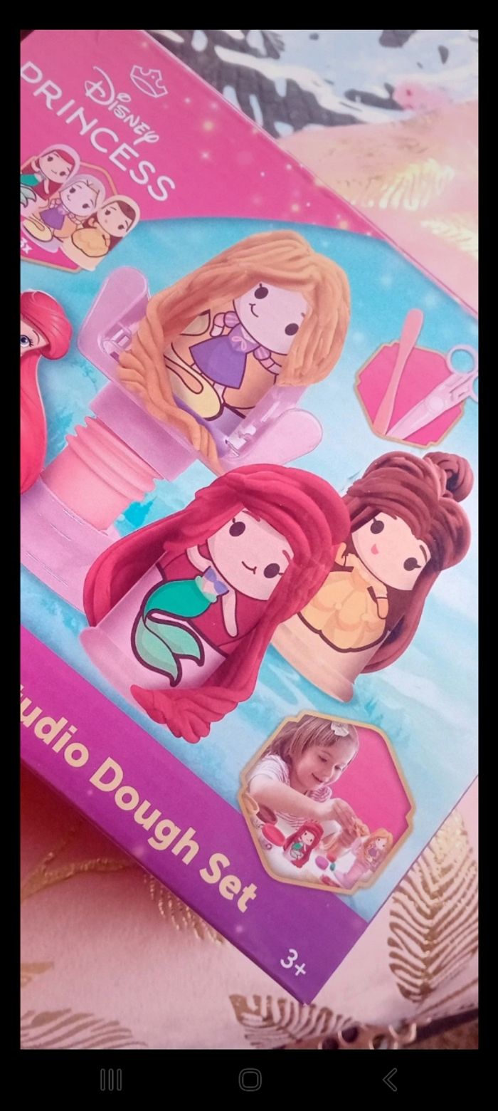 Coffret pâte à modeler coiffure princess neuf - photo numéro 3