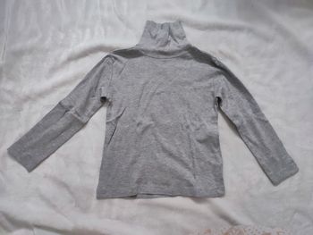 Sous pull gris vertbaudet taille 6 ans