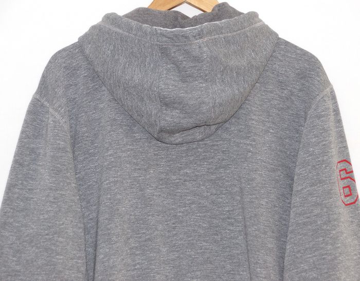 SWEAT A CAPUCHE - photo numéro 5