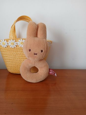 Miffy: Doudou-grelot *15 cm