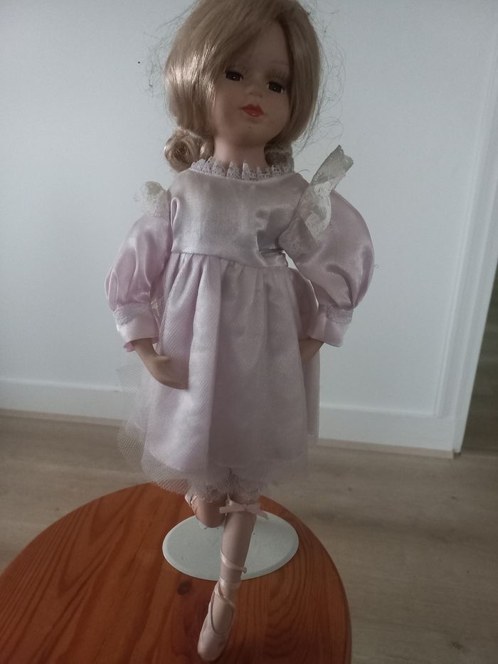 Poupée danseuse ballerine