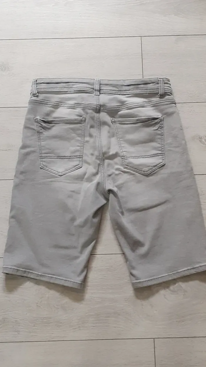 Bermuda XS - photo numéro 2