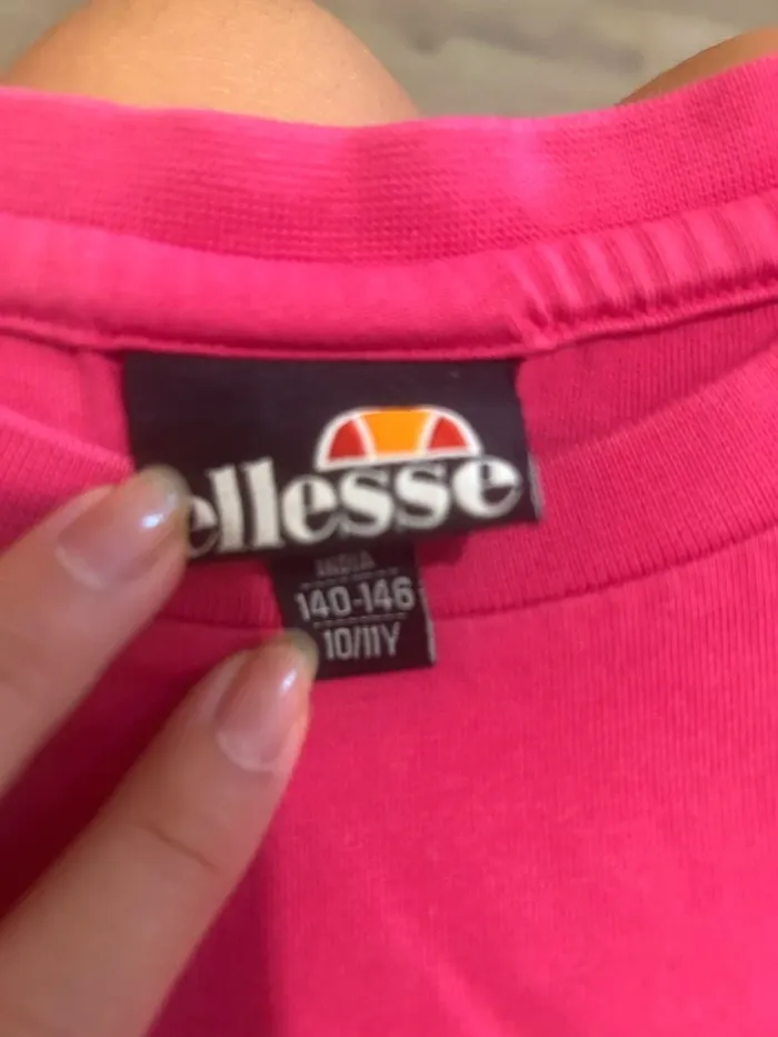 Tee-shirt court Ellesse 10 11 ans TBE - photo numéro 2