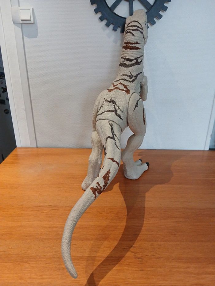 Jurassic world super colossal Atrociraptor - photo numéro 4