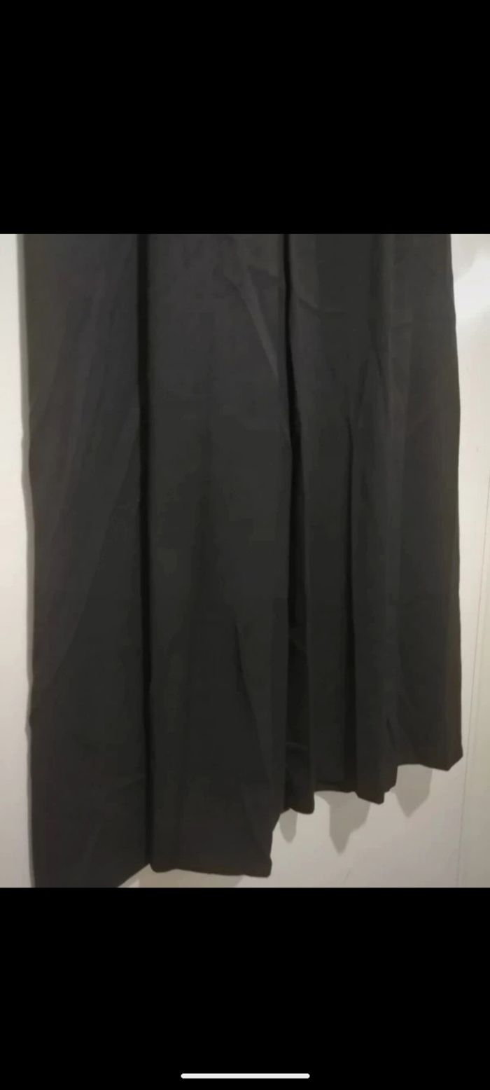 Belle jupe longue noire à larges plis. Taille 40 - photo numéro 7