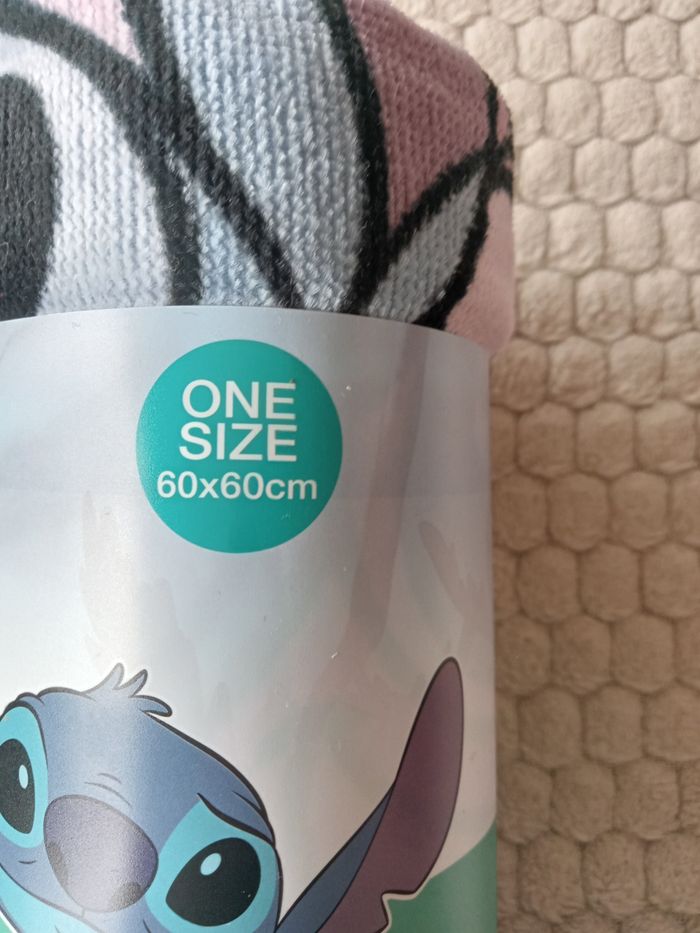 Serviette poncho Stitch 60×60cm - photo numéro 3